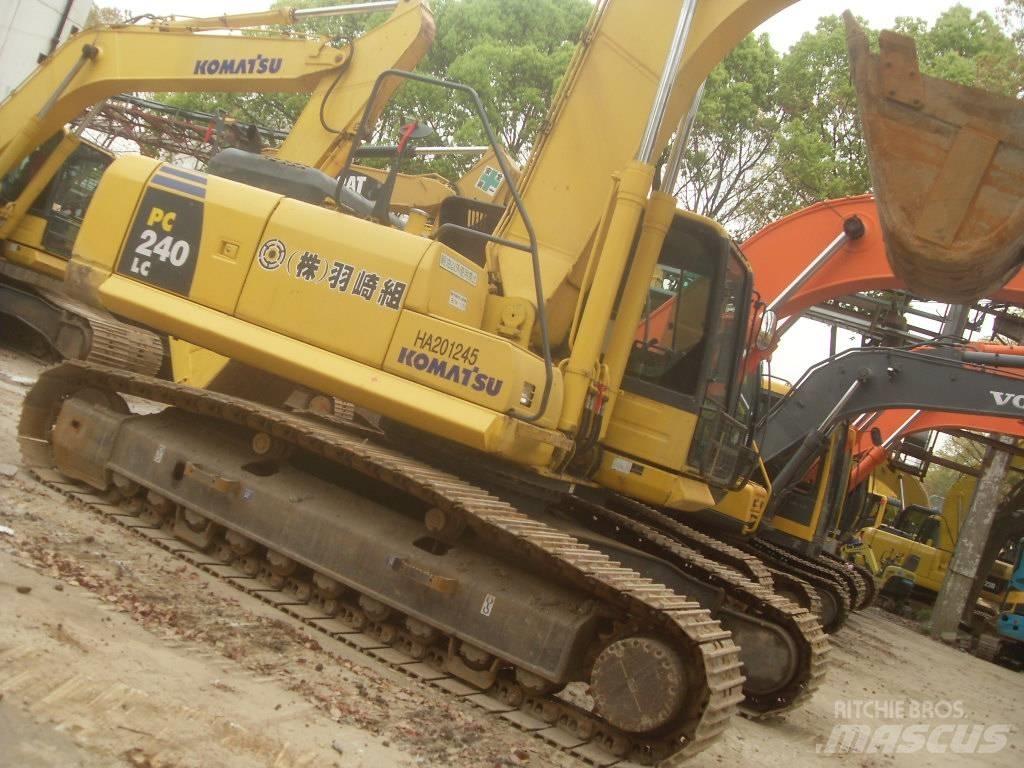 Komatsu PC240 Excavatoare pe șenile
