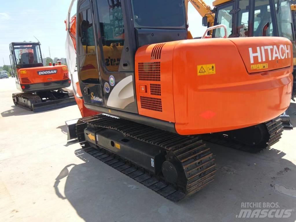 Hitachi ZX 70 Excavatoare pe șenile
