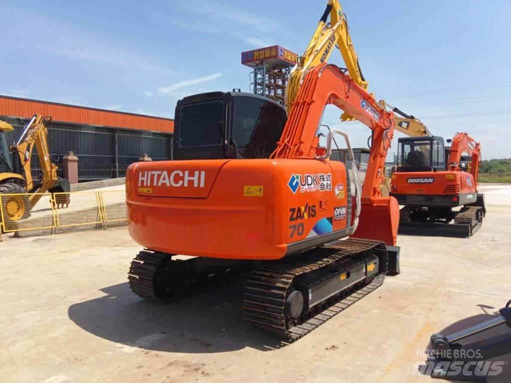 Hitachi ZX 70 Excavatoare pe șenile
