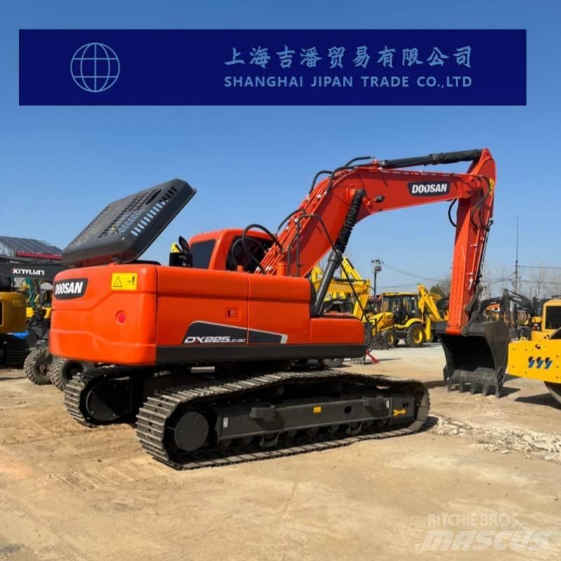 Doosan DX 225 Excavatoare pe șenile
