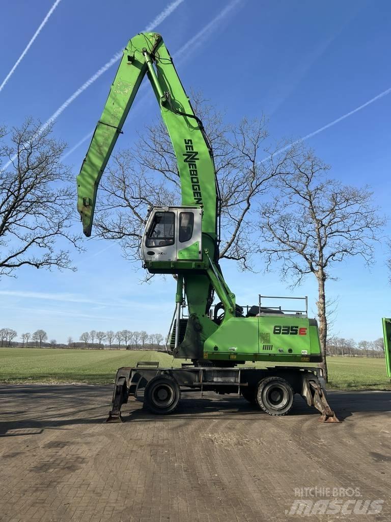 Sennebogen 835 ME Paleta de manipulare