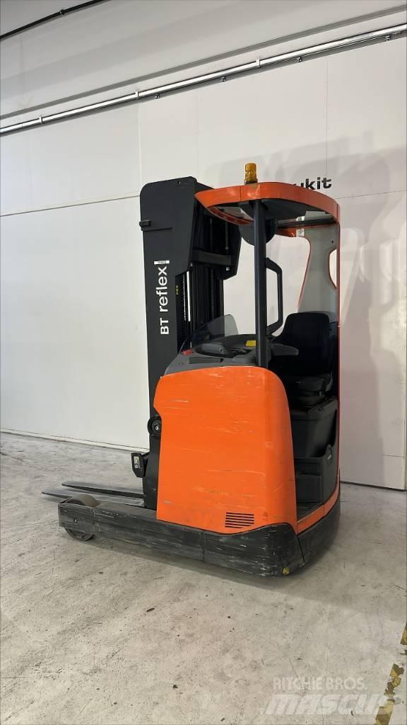 BT RR E 140 H Stivuitor cu catarg retractabil