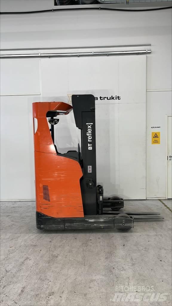 BT RR E 140 H Stivuitor cu catarg retractabil