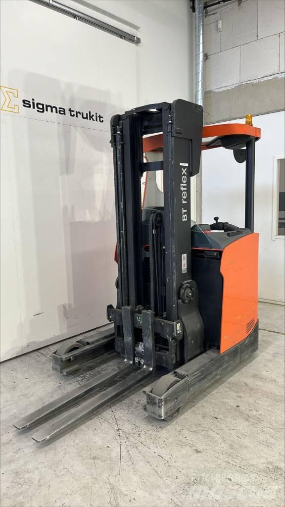 BT RR E 140 H Stivuitor cu catarg retractabil