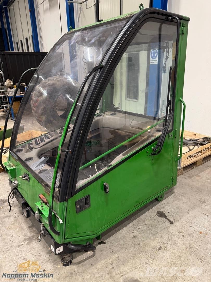 John Deere 1470D Cabine si interior