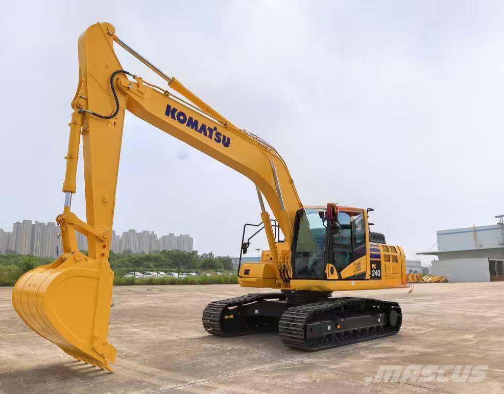 Komatsu PC 240 LC Excavatoare pe șenile

