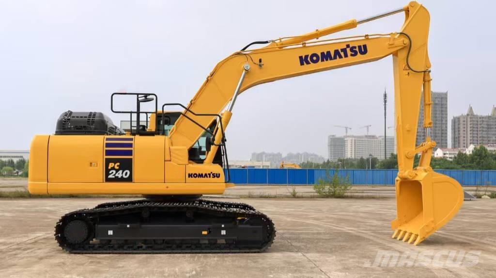 Komatsu PC 240 LC Excavatoare pe șenile
