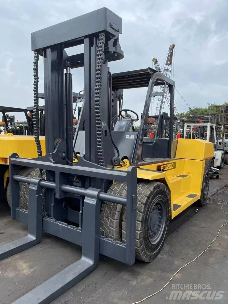 Komatsu 20 Ton Stivuitor diesel