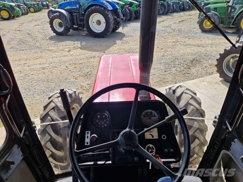 Case IH 856 XL Tractoare