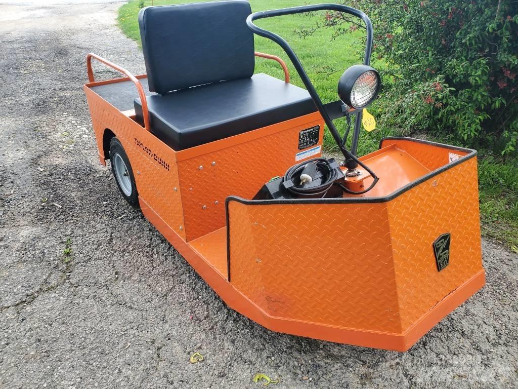 Taylor-Dunn SS536 Camioane de tractiune