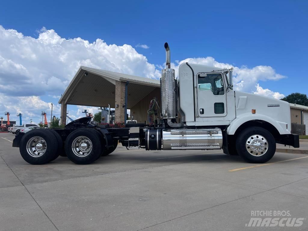 Kenworth T 800 Autotractoare
