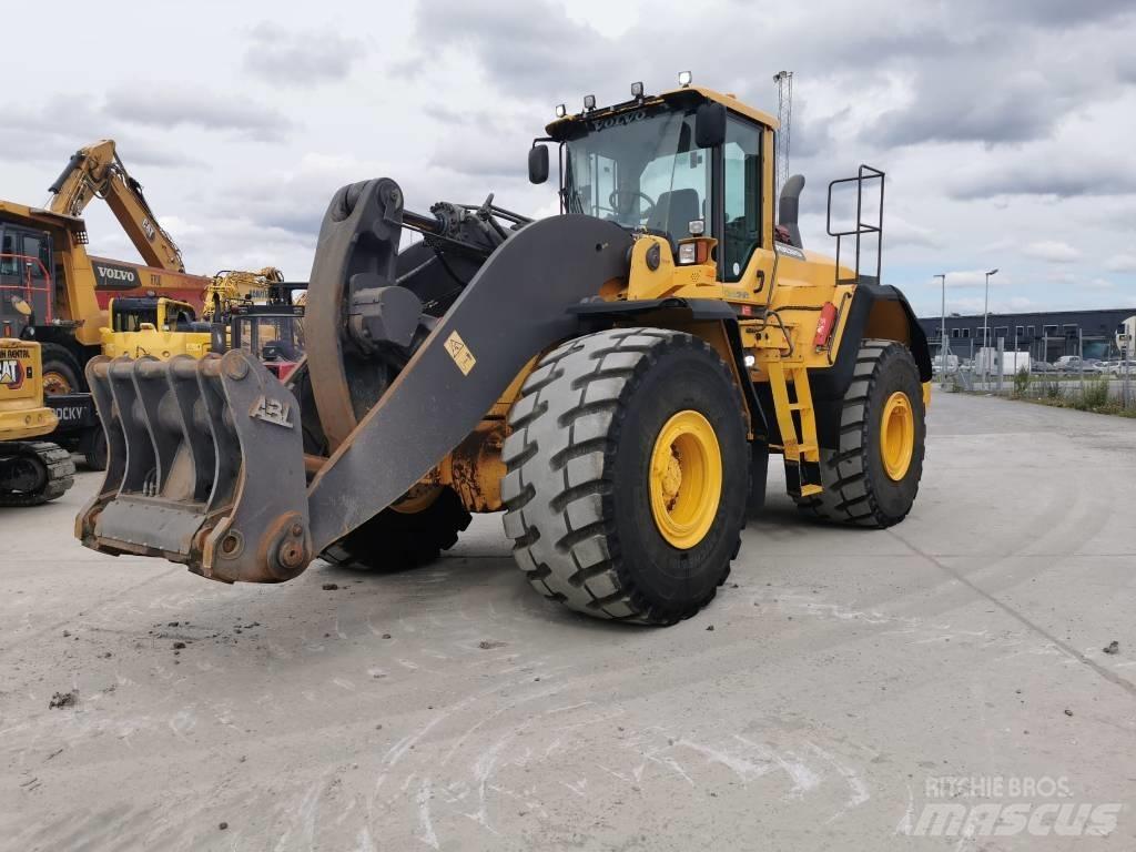 Volvo L250G Incarcator pe pneuri