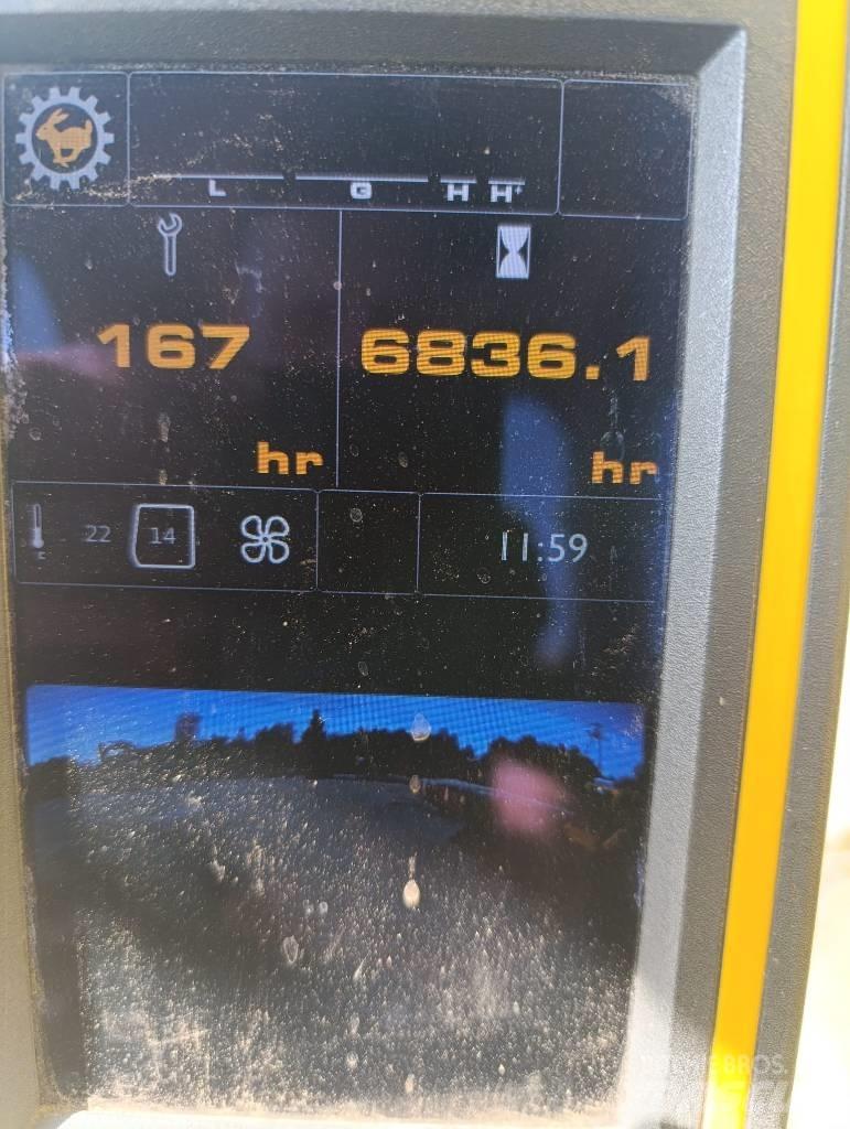 JCB JS 220 LC Excavatoare pe șenile
