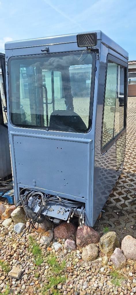CASE 988 CK Cabine si interior