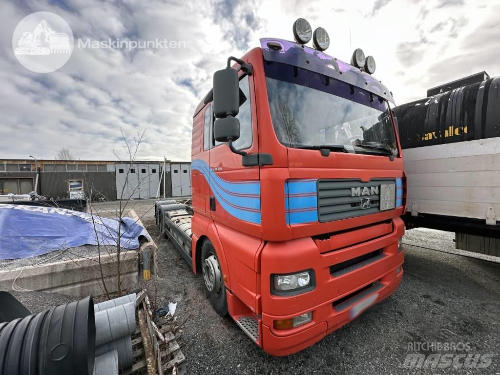 MAN TGX 28.530 LAXO Camion cabina sasiu
