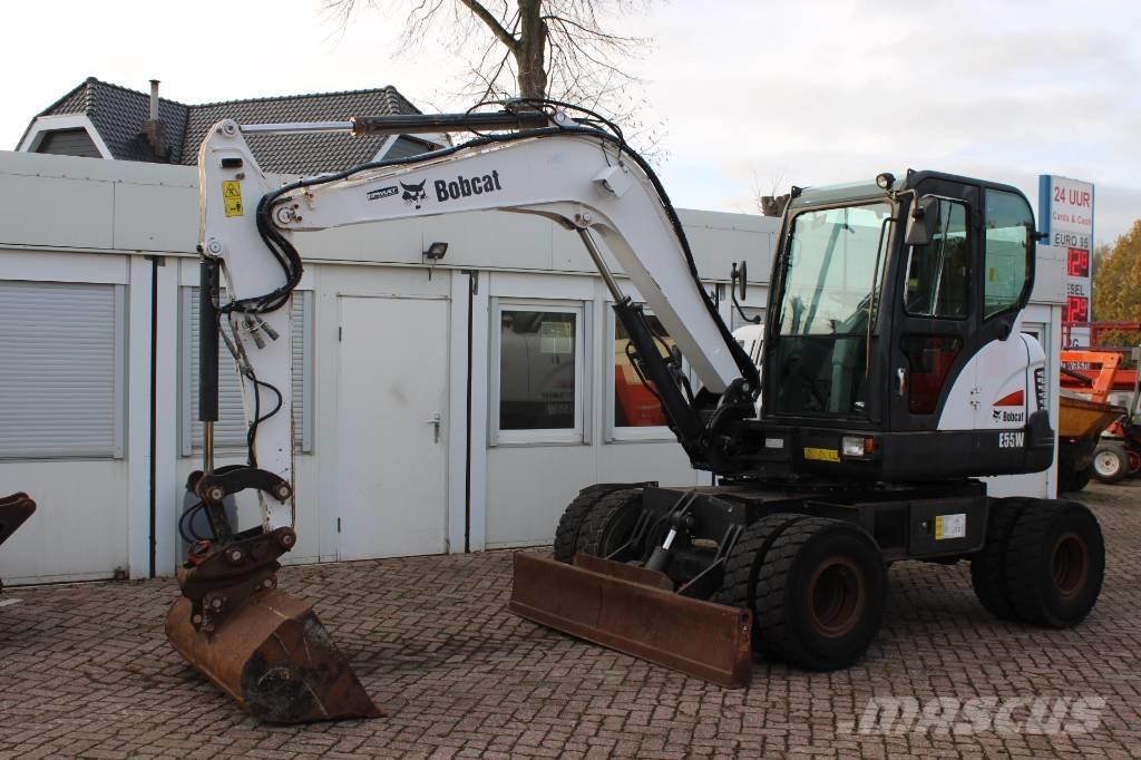 Bobcat E 55 W Excavatoare cu roti
