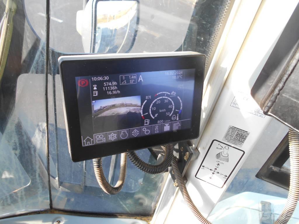 Liebherr L 586 Incarcator pe pneuri