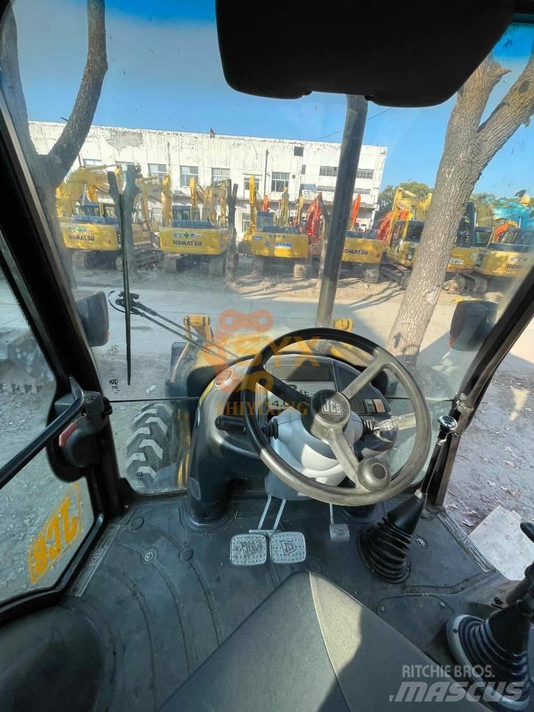 JCB 3 CX Buldoexcavatoare