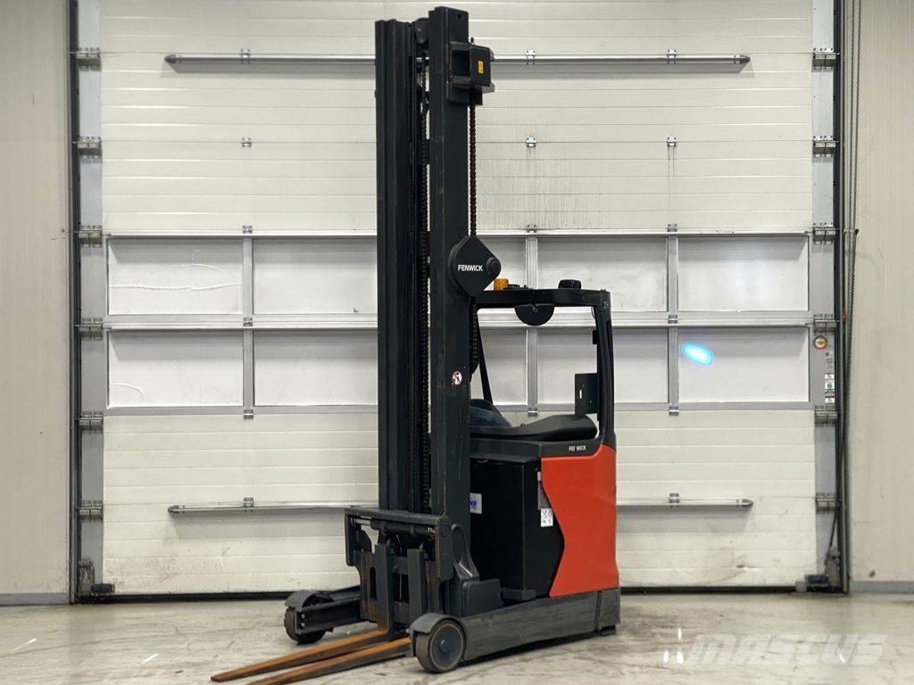 Linde R14HD Stivuitor cu catarg retractabil