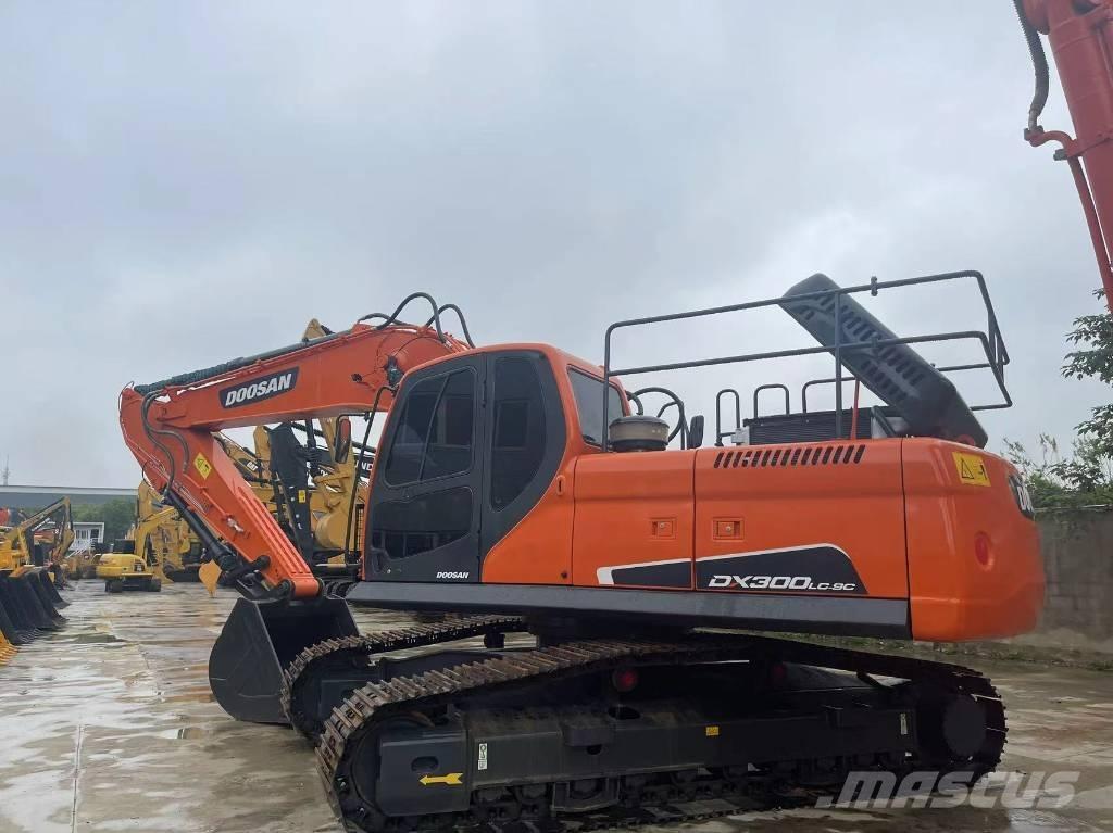 Doosan DX 300 LC Excavatoare pe șenile
