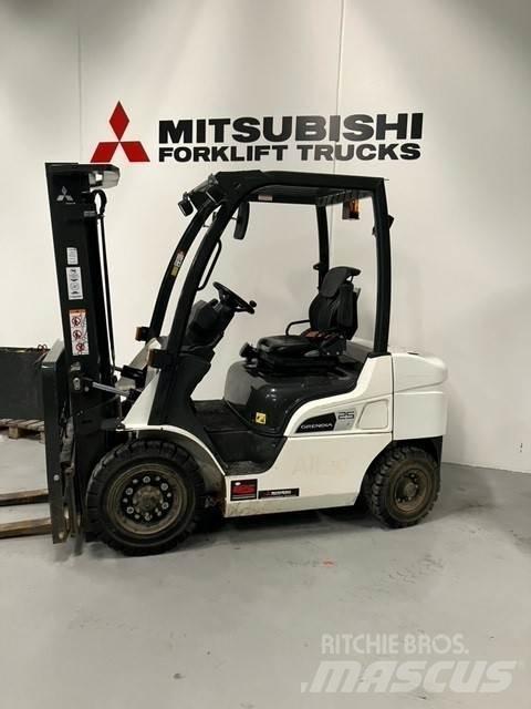 Mitsubishi FD25N3 Stivuitor diesel