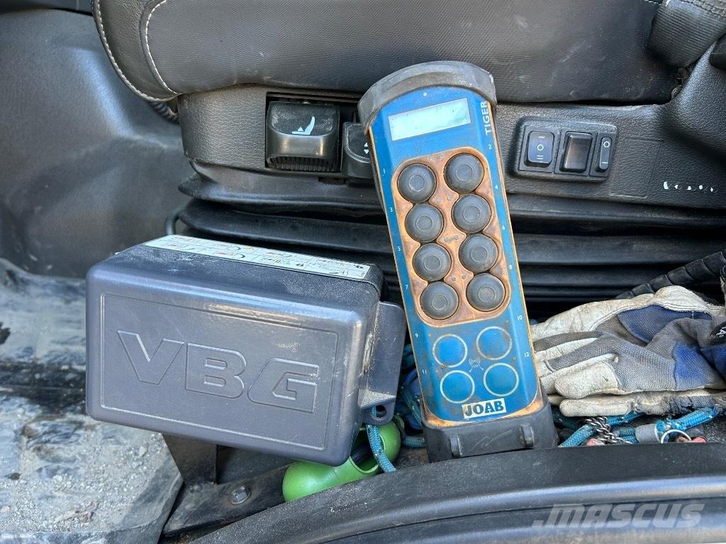 Volvo FMX 540 Camion cu carlig de ridicare
