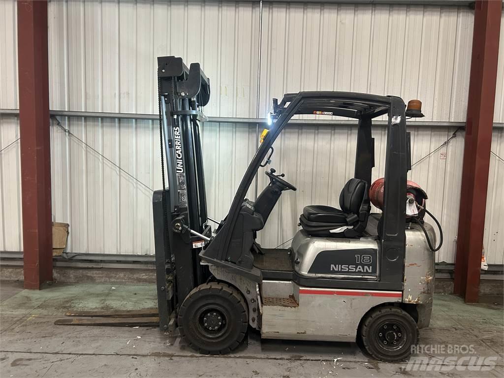 Nissan P1D1A18LQ Stivuitor GPL
