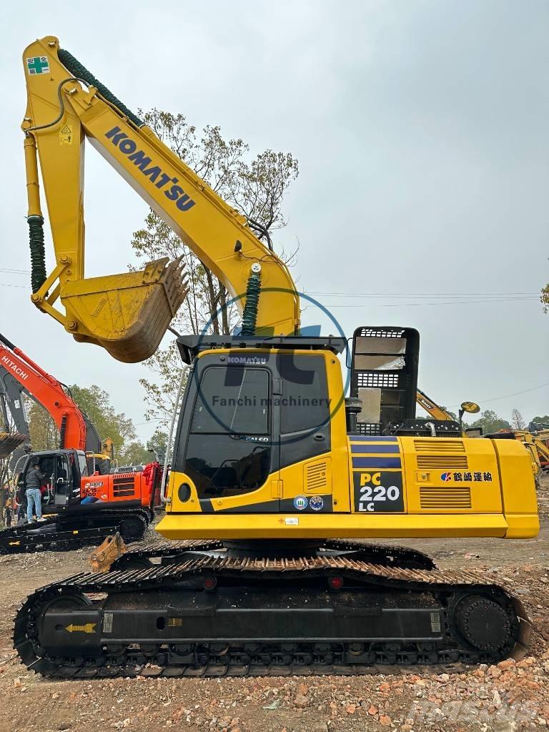Komatsu PC 220 LC Excavatoare pe șenile

