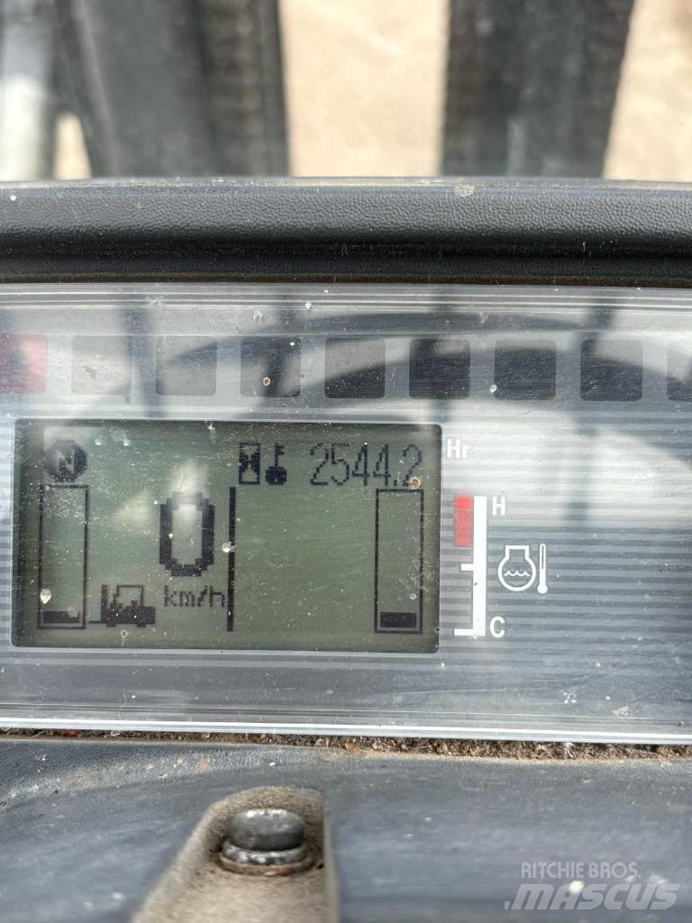 CAT DP 25 NT Stivuitor diesel