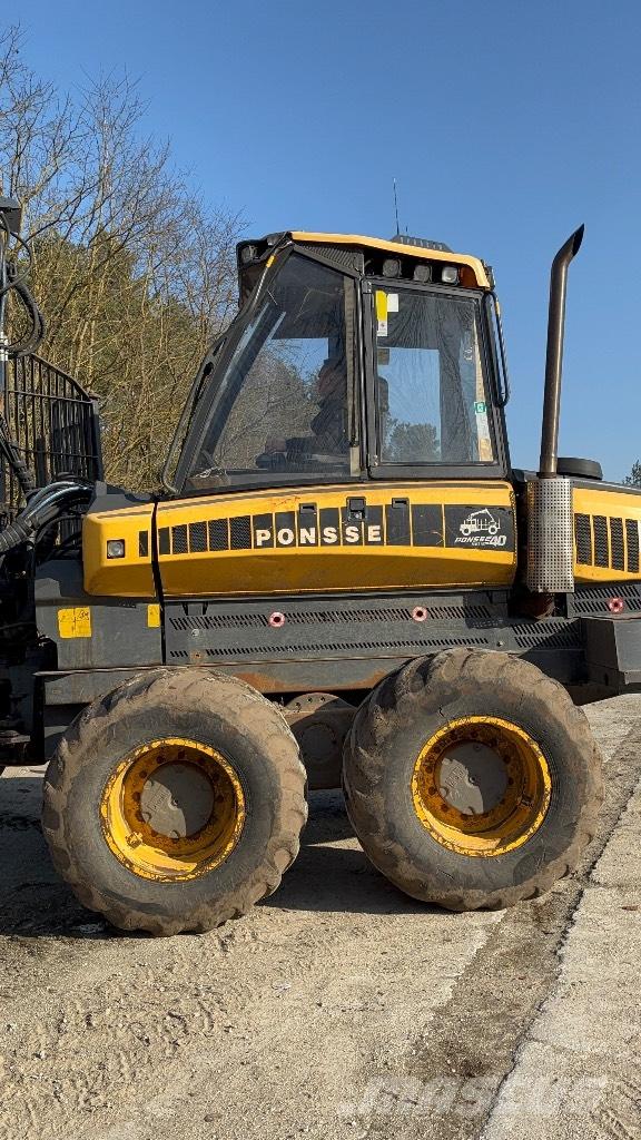 Ponsse Buffalo Transportoare