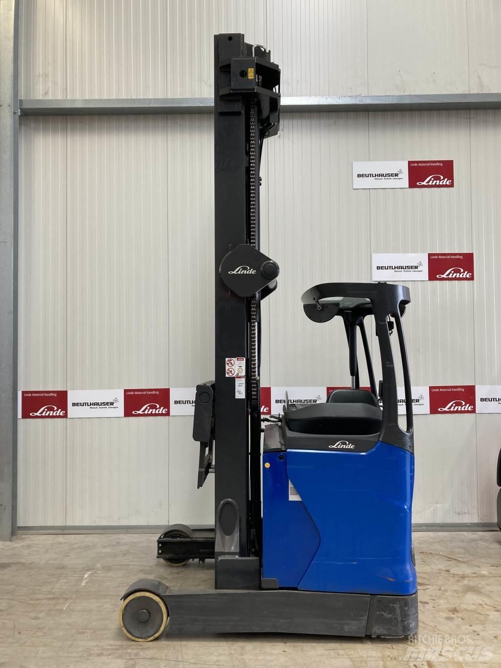 Linde R16HD Stivuitor cu catarg retractabil
