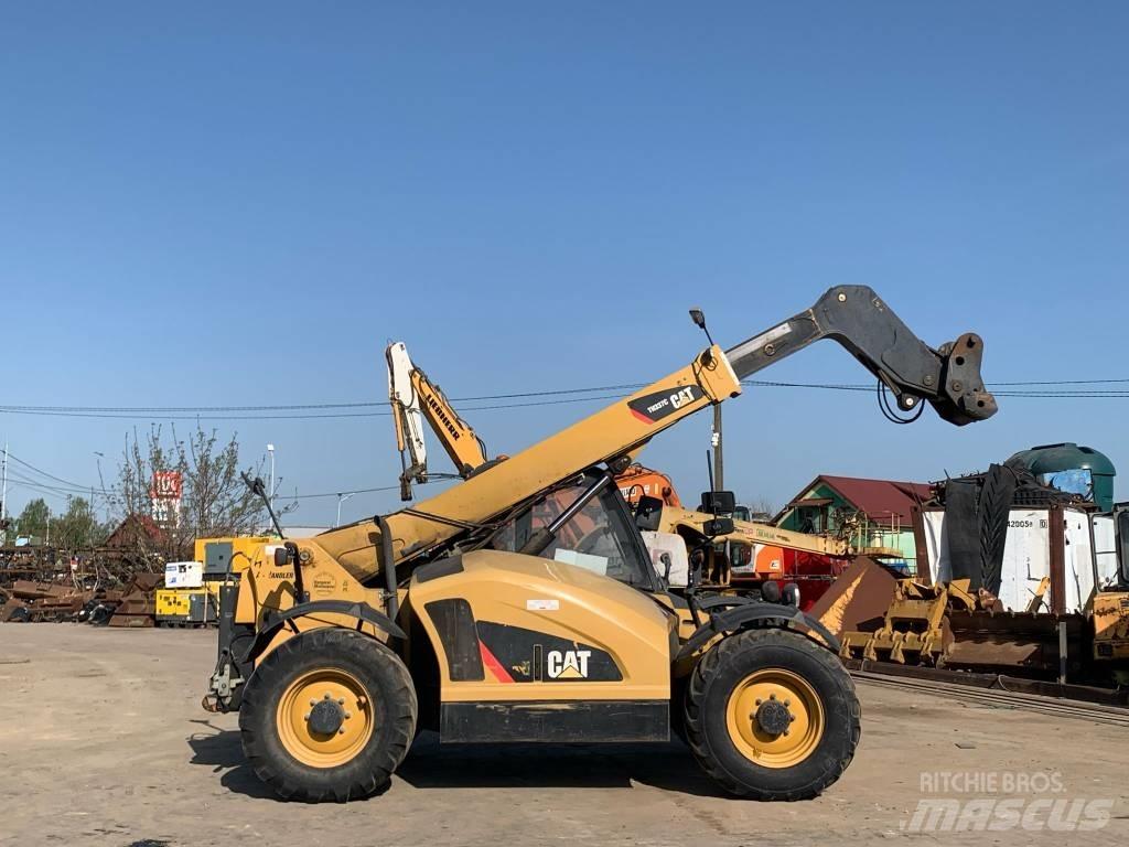 CAT TH 337C Manipulatoare agricole