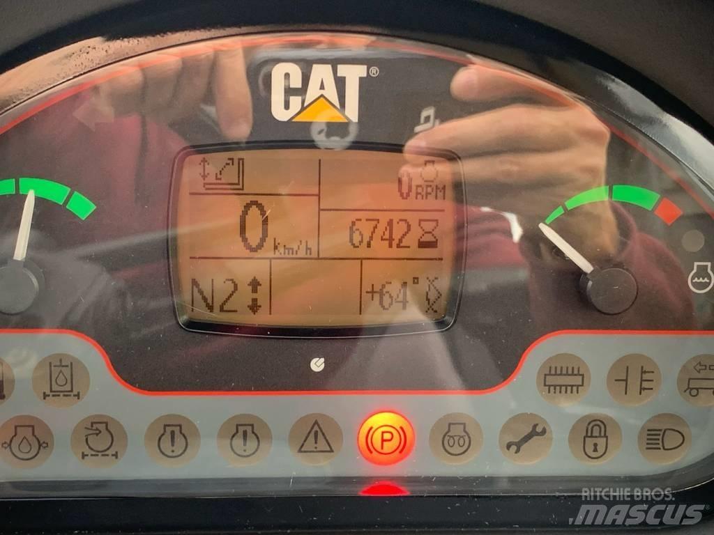 CAT TH 337C Manipulatoare agricole
