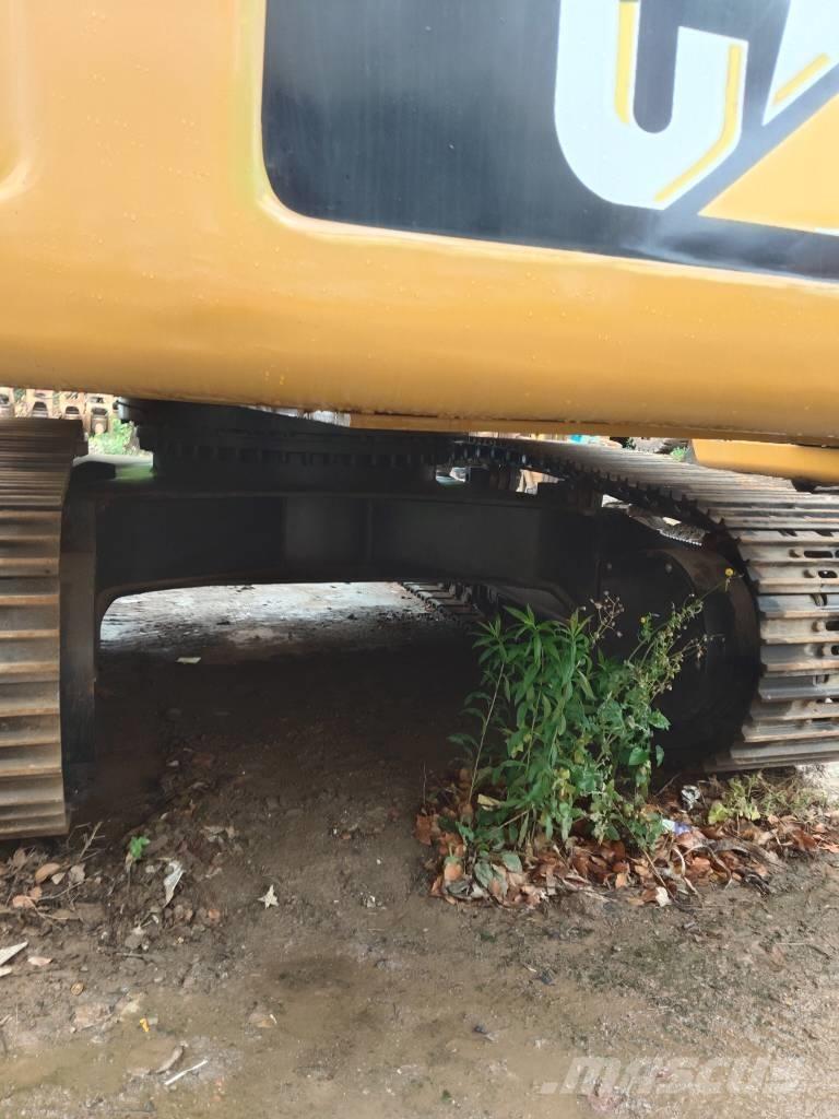 CAT 336 D2 Excavatoare pe șenile
