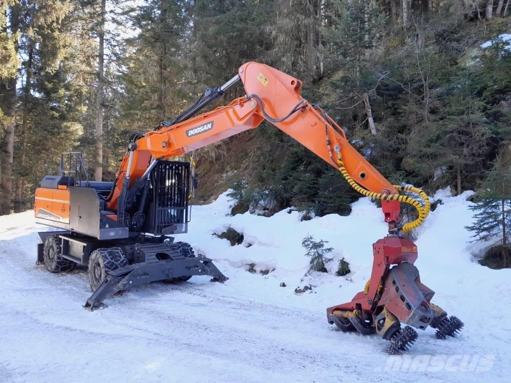 Doosan DX 210 W Excavatoare