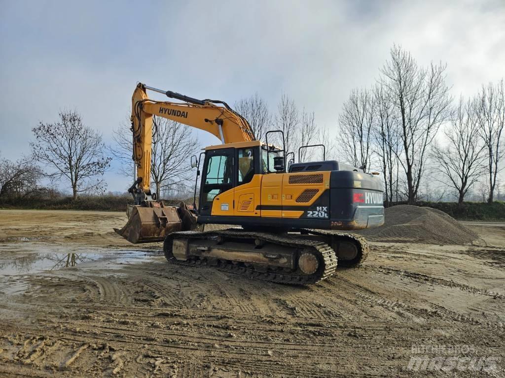 Hyundai HX 220 L Excavatoare pe șenile
