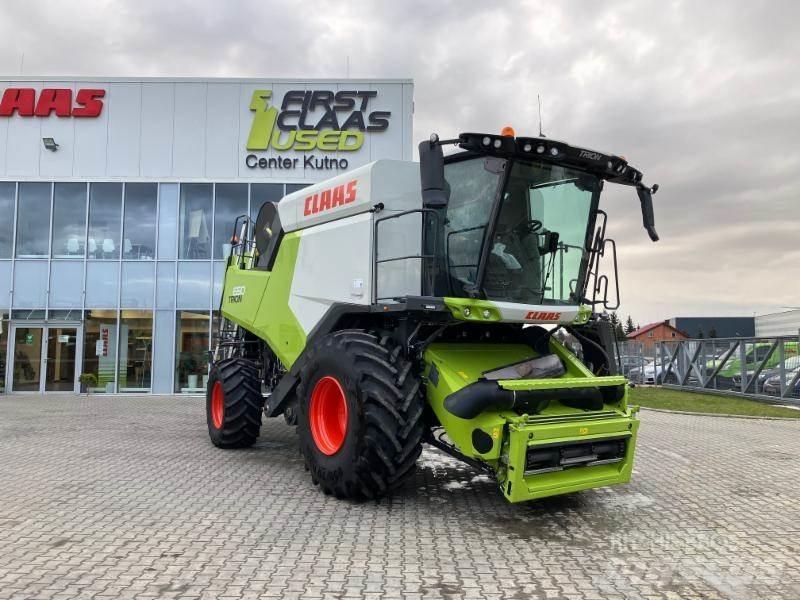 CLAAS TRION 650 Combine de secerat