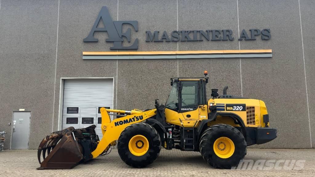 Komatsu WA 320-8 Incarcator pe pneuri