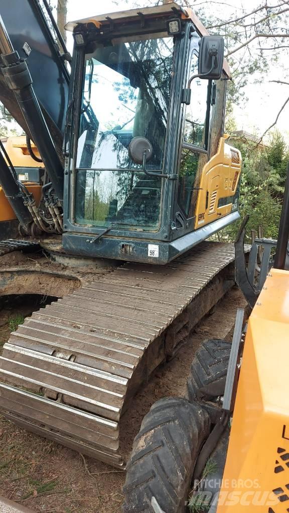 Hyundai HX220AL Excavatoare pe șenile
