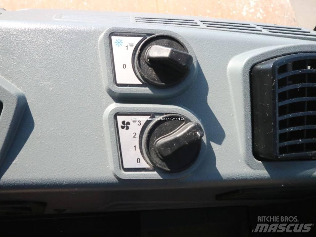 Bomag BW 211 D-50 Compactoare monocilindrice