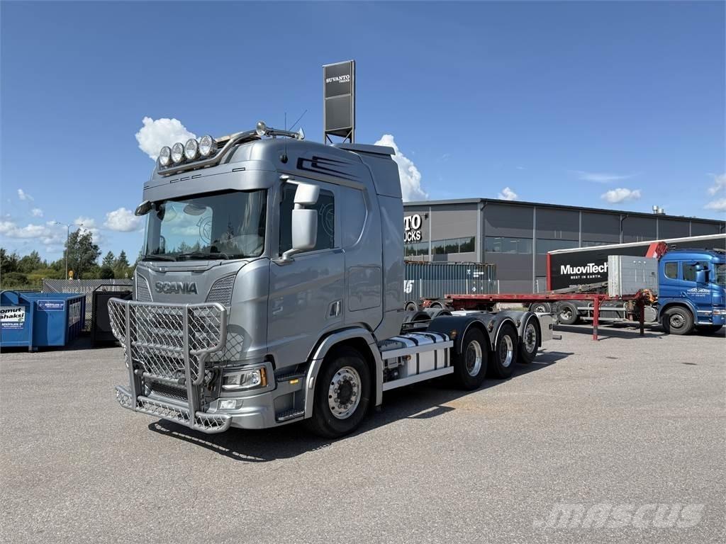 Scania R650 8x4 Camion cabina sasiu