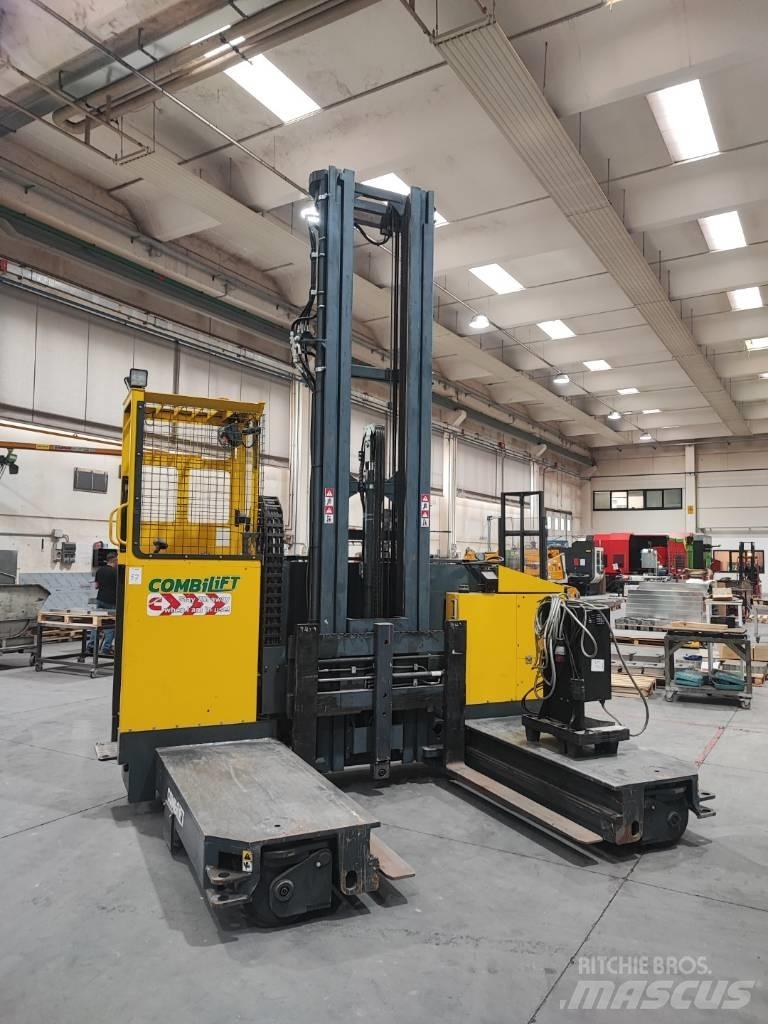 Combilift C4500GTE Stivuitor cu catarg retractabil