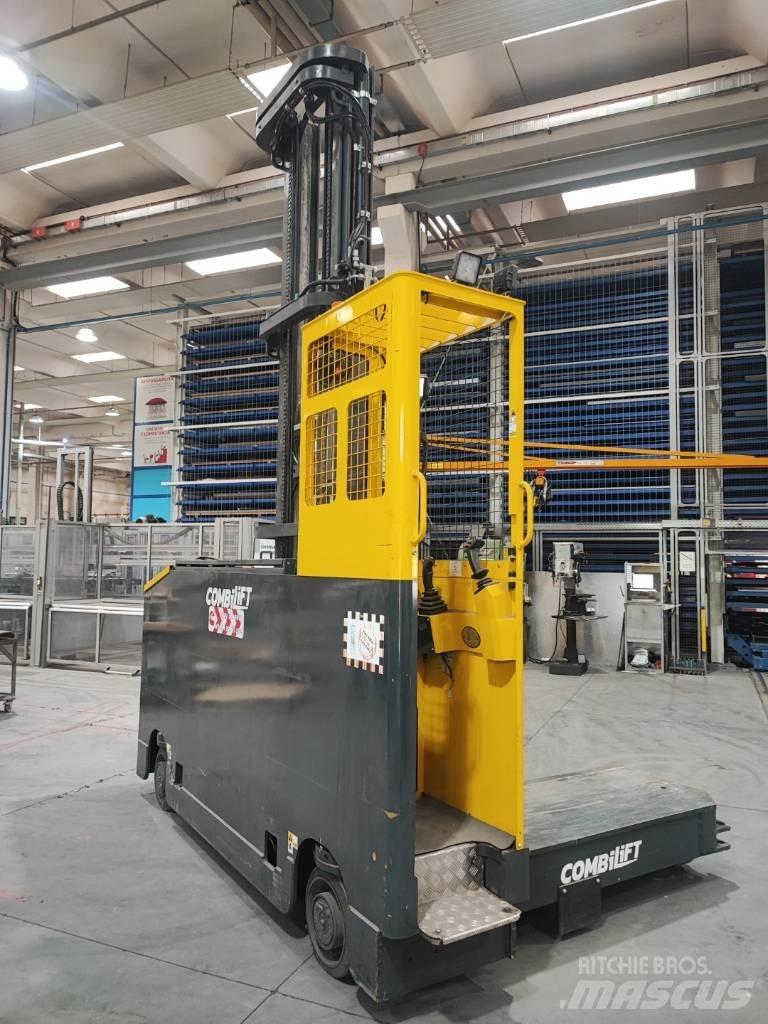 Combilift C4500GTE Stivuitor cu catarg retractabil