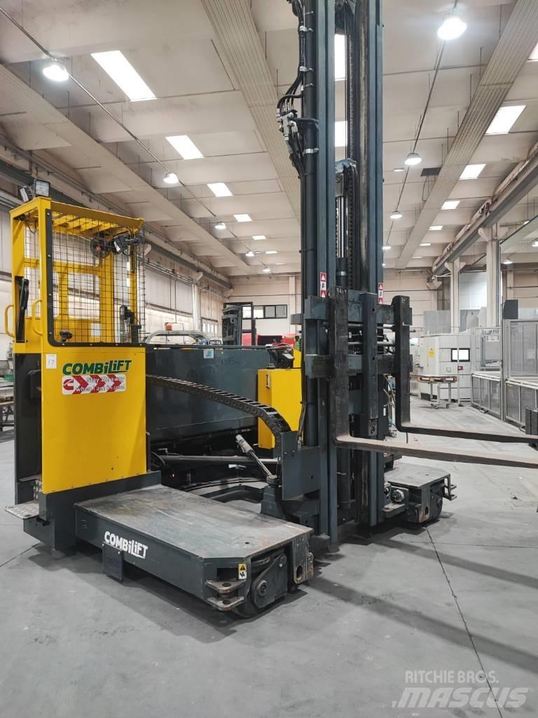 Combilift C4500GTE Stivuitor cu catarg retractabil