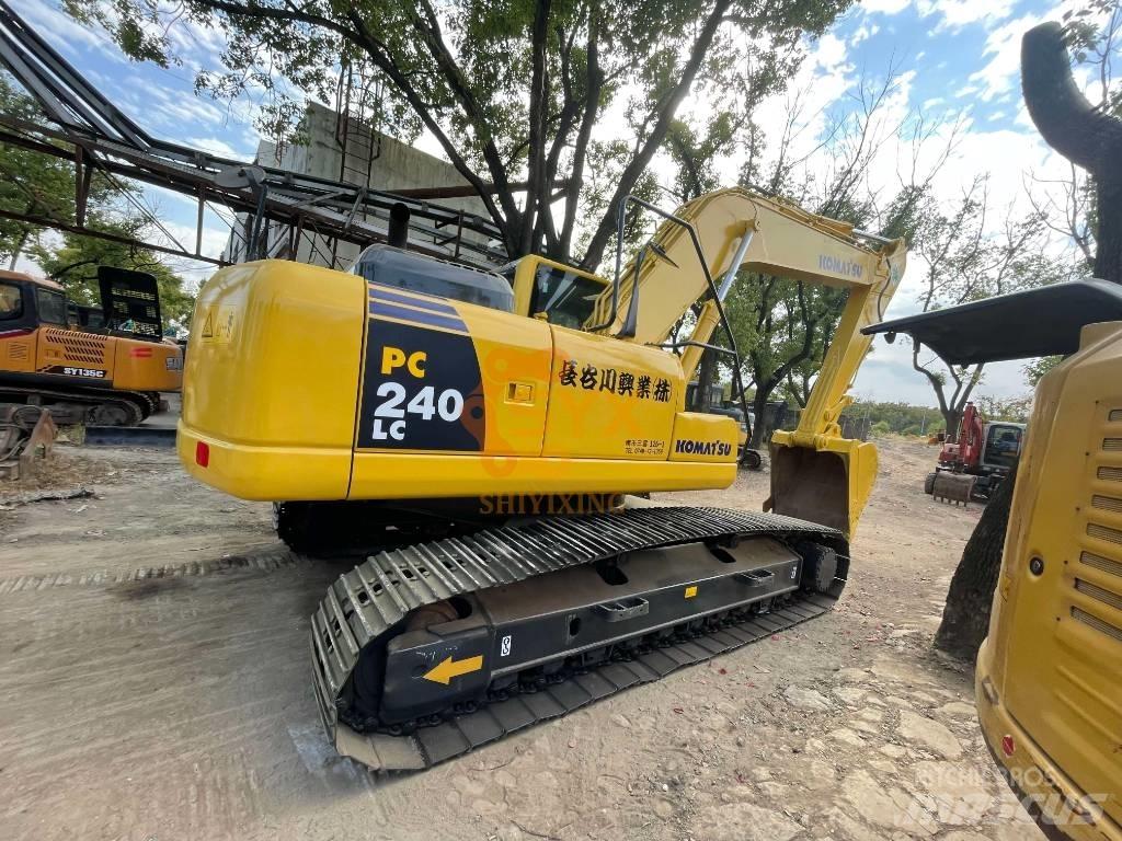 Komatsu PC 240-8 Excavatoare pe șenile
