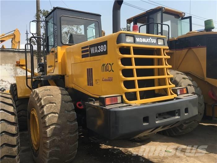 Komatsu WA 380-3 Incarcator pe pneuri