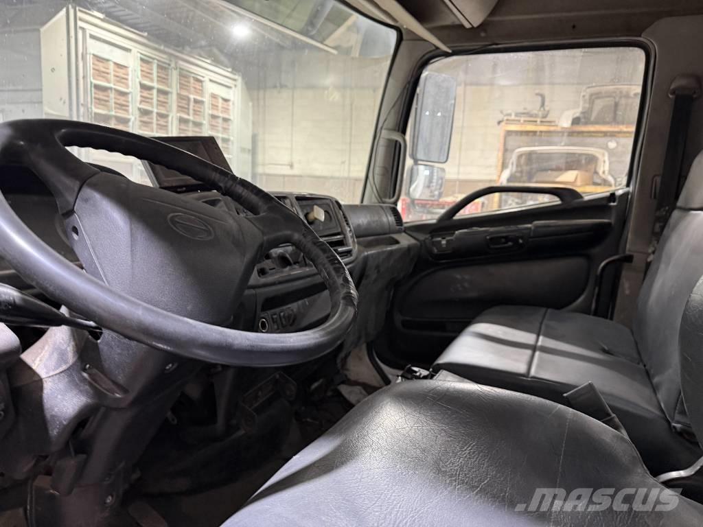 Hino 338 Camion de deseuri