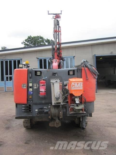 Sandvik DC 410 Ri Echipamente de forare la suprafata