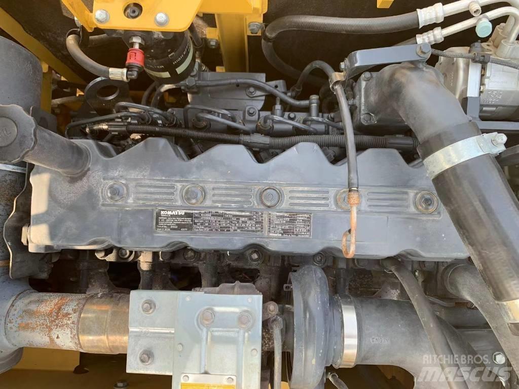 Komatsu PC 220-8 Excavatoare 7t - 12t