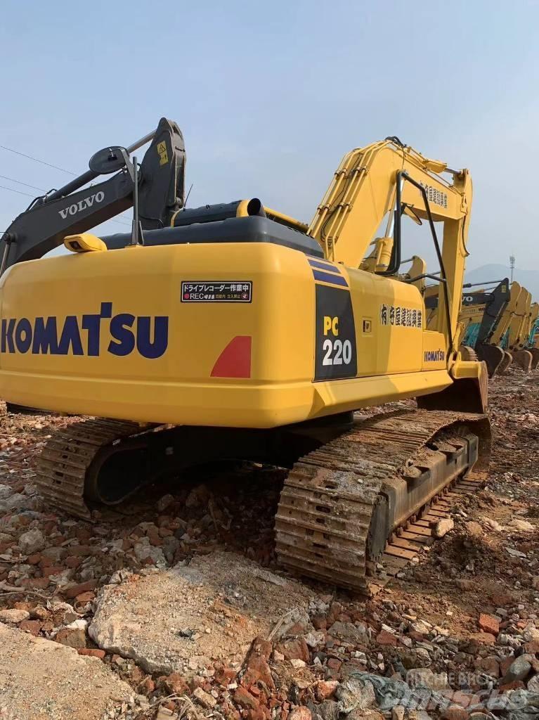 Komatsu PC 220-8 Excavatoare 7t - 12t